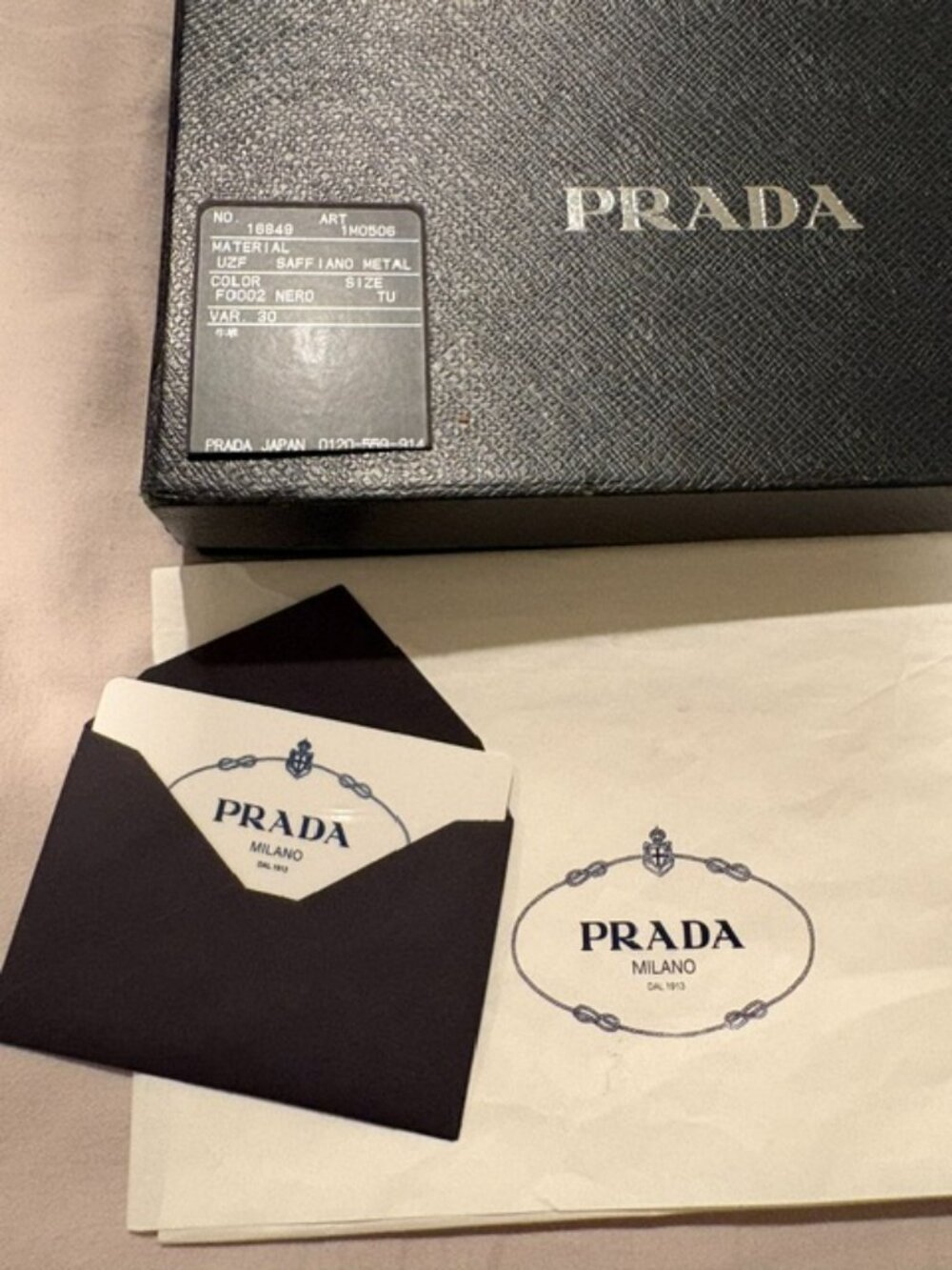 PRADA Saffiano leather zippy wallet - Picture 10 of 11